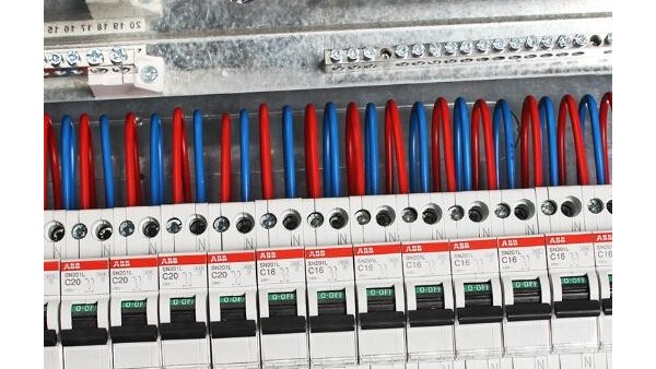 三根多股銅線(xiàn)接線(xiàn)方法